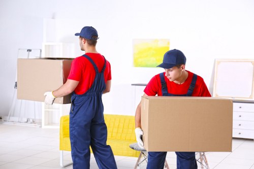 Removal truck hire for Canary Wharf residential and office moves