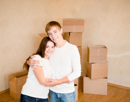 Packing and furniture handling for a local removal service in Canary Wharf